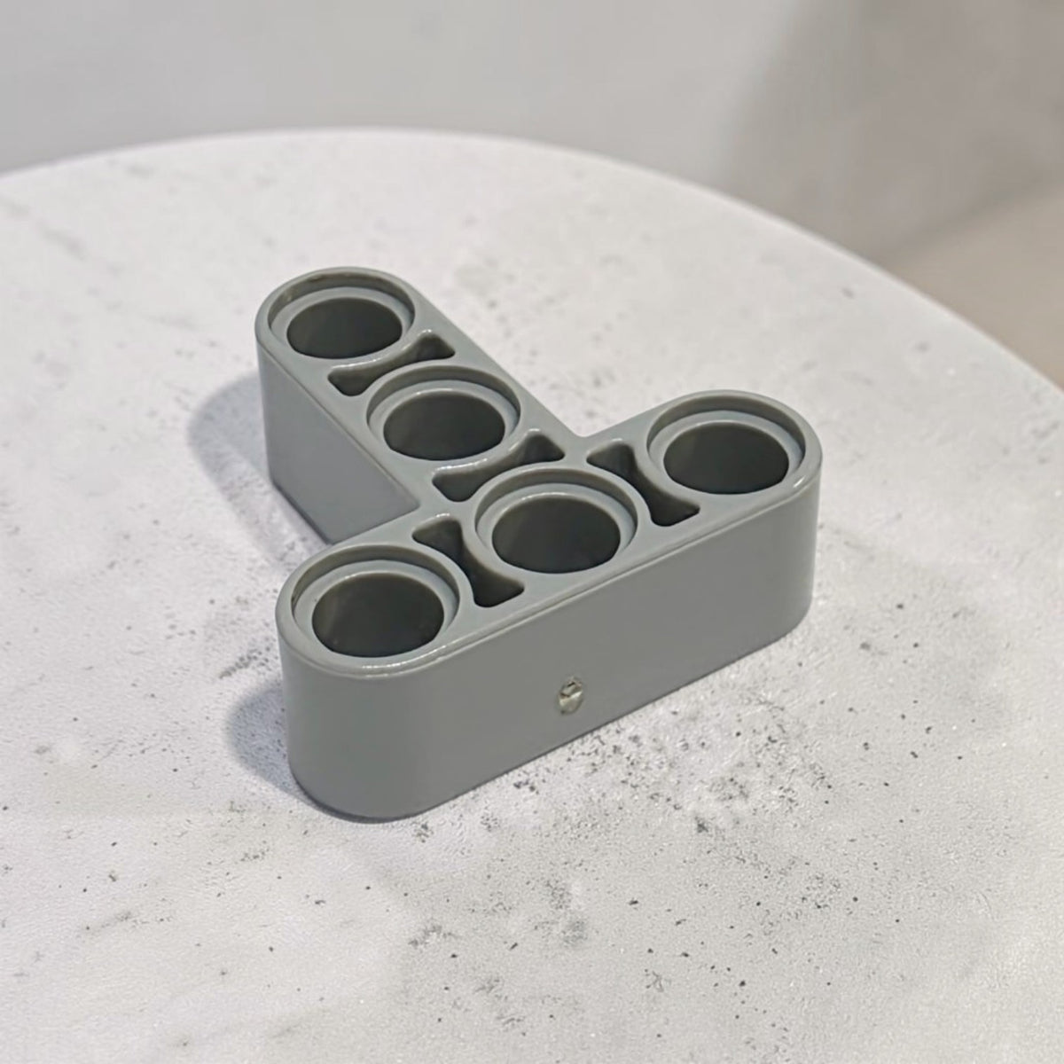 T-BEAM 3X3 WITH HOLE 4.8 - 60484