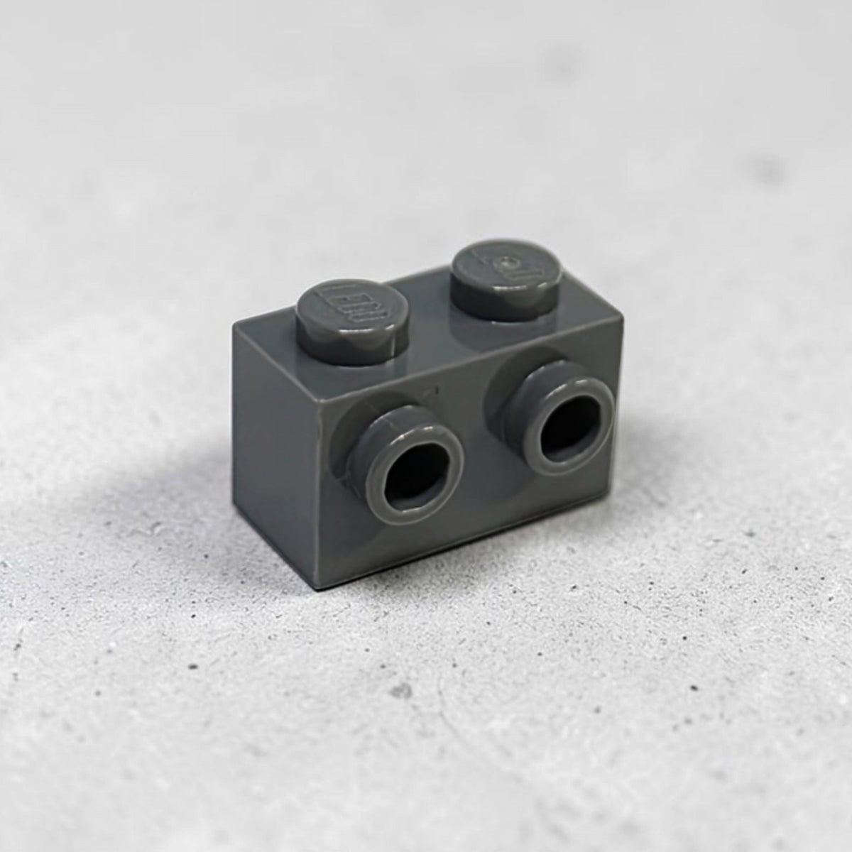 BRICK 1X2 WITH 2 KNOBS - 11211